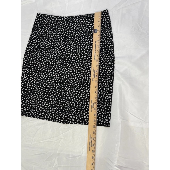 TALBOTS Womens Petite Pencil‎ Skirt Black and White Geo Sz 8P  Lined - Picture 5 of 13
